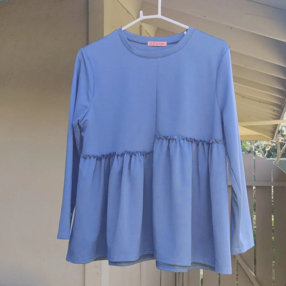 Blue blouse - Picture 1 of 4